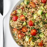 Resipi: Summer Farro Salad with Tomatoes, Cucumbers & Basil