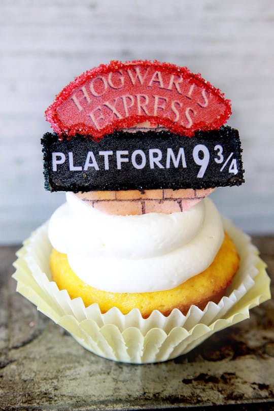 yenilebilir Hogwarts Express Platform 9 3/4 Cupcake Toppers